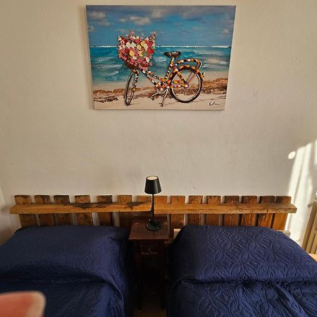 Villa Lago Foreground - Pet Friendly Stay- Garden-Parking-Lake View- Bike Friendly Holiday House Colico Εξωτερικό φωτογραφία