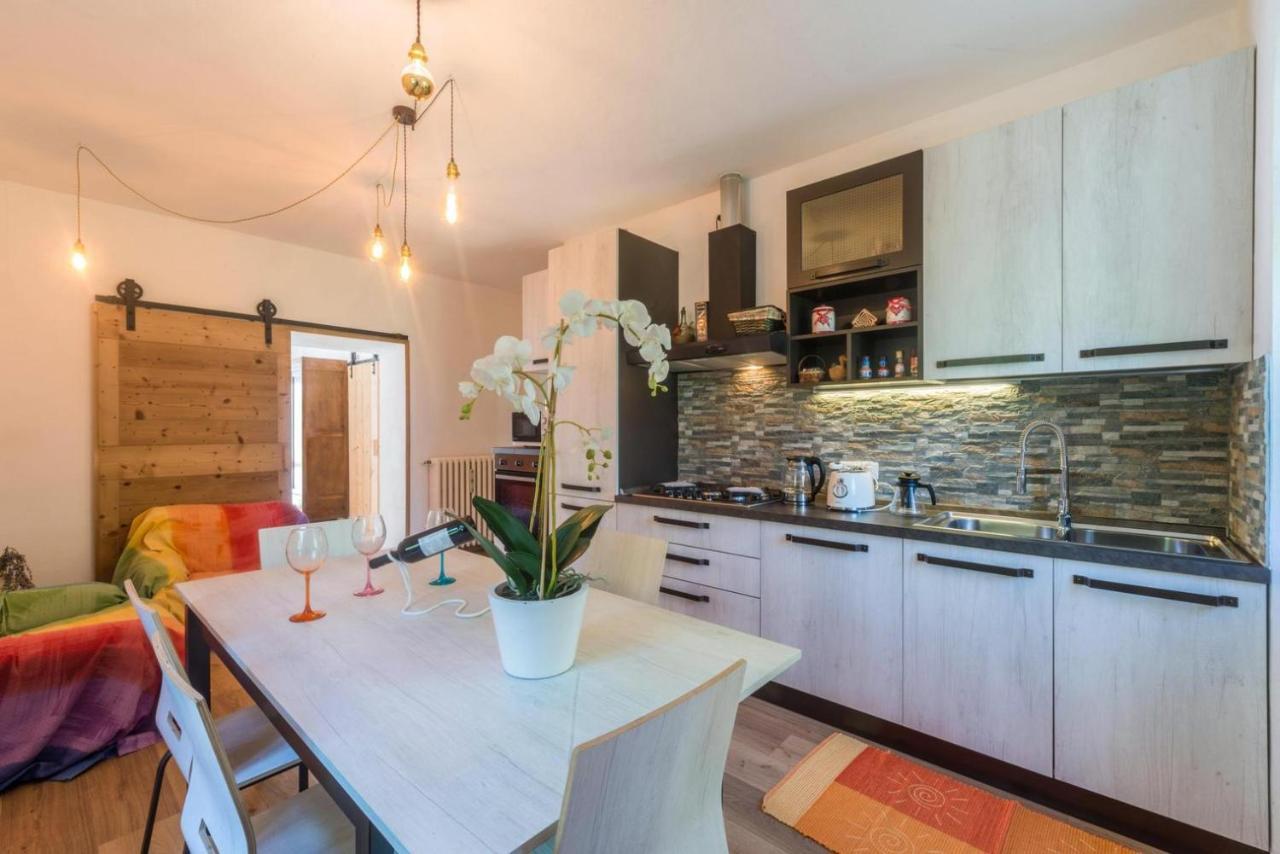 Villa Lago Foreground - Pet Friendly Stay- Garden-Parking-Lake View- Bike Friendly Holiday House Colico Εξωτερικό φωτογραφία