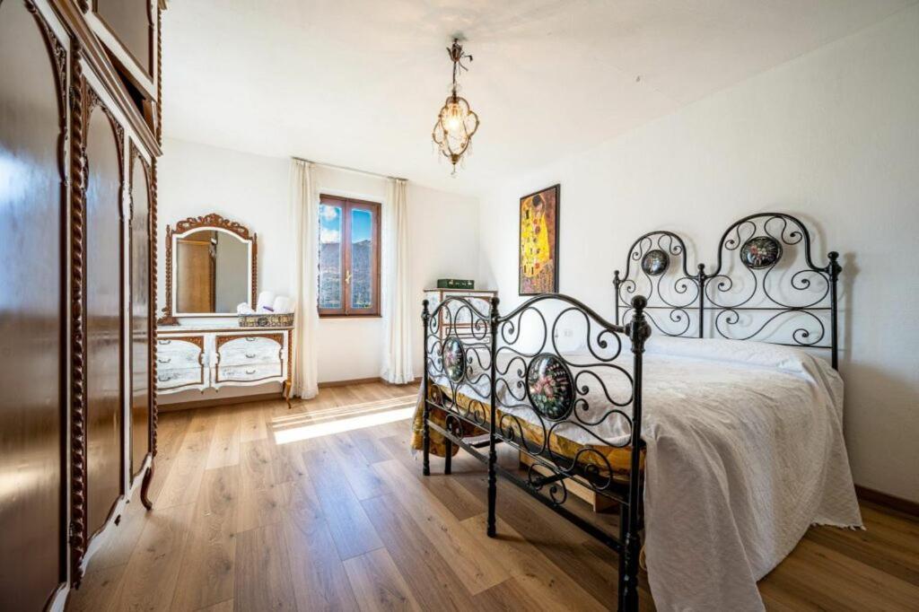 Villa Lago Foreground - Pet Friendly Stay- Garden-Parking-Lake View- Bike Friendly Holiday House Colico Εξωτερικό φωτογραφία